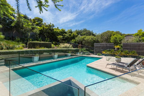 Sophisticated Contemporary Coastal Living With Sweeping Views In Cape Schanck - E Caravan Parks 0
