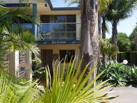 Sorrento Luxury Apartments - E Caravan Parks 1