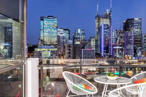 South Bank Beautiful River View Tower - E Caravan Parks 0