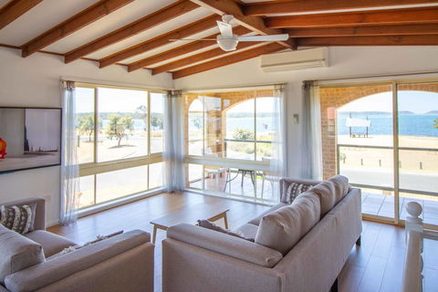 South Coast Retreat - E Caravan Parks 2