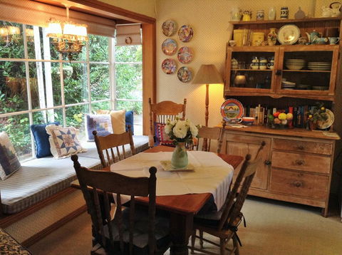 Southdown Cottage - E Caravan Parks 3