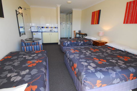Southend Hotel - E Caravan Parks 2