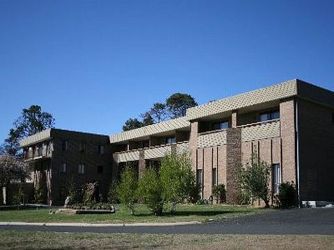 Southern Cross Motor Inn & Tourist Park - E Caravan Parks 0