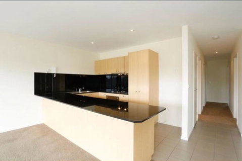 Spectacular River Views In Fabulous Footscray. - E Caravan Parks 3