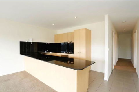 Spectacular River Views In Fabulous Footscray. - E Caravan Parks 3