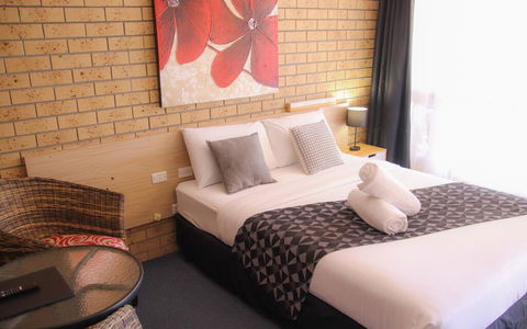 Squatters Homestead Motel - E Caravan Parks 1