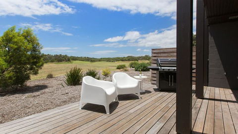 ST ANDREWS BEACH APARTMENT 4.01 - E Caravan Parks 1