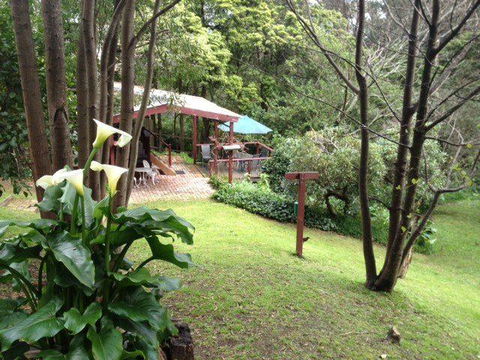 Stone's Throw Cottage Bed And Breakfast - E Caravan Parks 0
