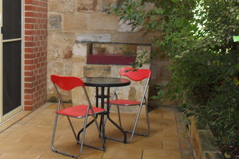 Stonecutters Inn - E Caravan Parks 2