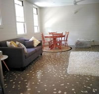 Stranded Nowhere to Stay Sanitised Apartment Sleeps 4 Netflix Wifi Pool - E Caravan Parks