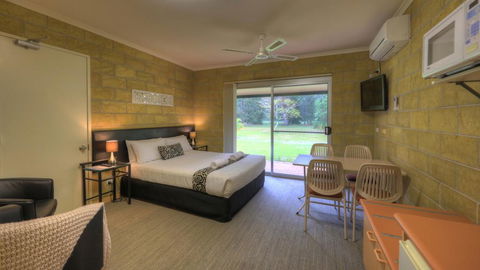 Stuarts Point Convention Centre - E Caravan Parks 1