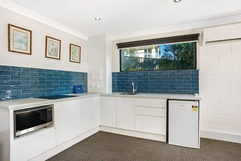 Studio 4 - E Caravan Parks 2