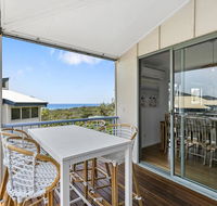 Stunning Beach Front Villa At Castaway Cove - E Caravan Parks