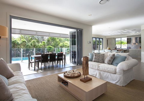 Stunning Beachside Home Minutes From Coolum Beach - E Caravan Parks 3