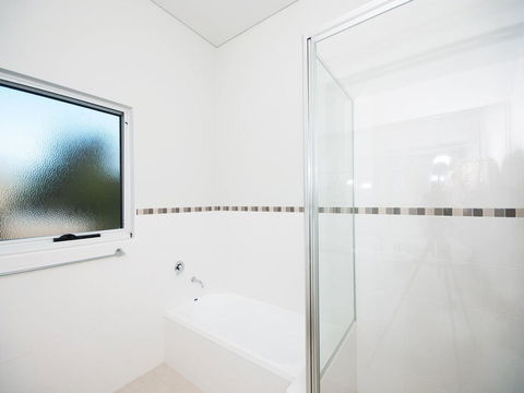 Stunning Holiday Townhouse - E Caravan Parks 1