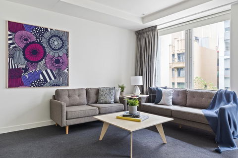 Stunning, Central Huge CBD Pad, Free WiFi, Netflix - E Caravan Parks 3