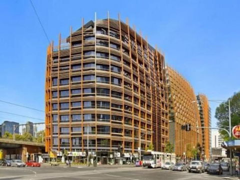 Stylish 1 Bedroom Apartment Amazing City Views - E Caravan Parks 3