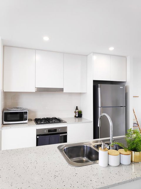 Stylish Liverpool 2Bed 2Bath Apartment -Skyline Views! -Masks Provided - E Caravan Parks 3