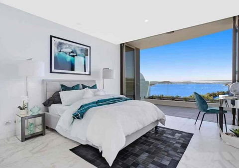 Stylish Penthouse With Views & Jacuzzi - E Caravan Parks 3