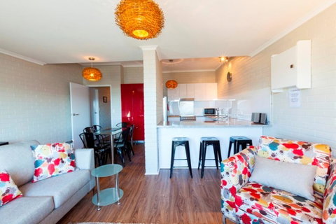 Summit 9 - Modern And Stylish Newly Renovated Apartment - E Caravan Parks 3