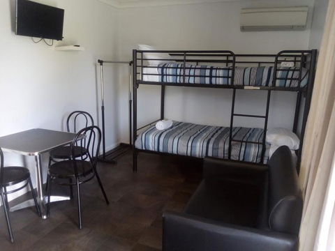 Summit Cabin - E Caravan Parks 1