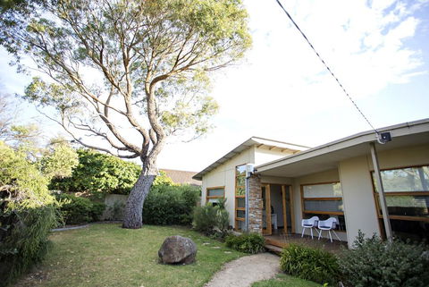 SUNNY DAZE - E Caravan Parks 2
