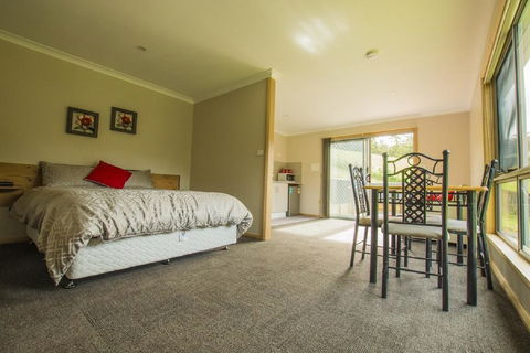 Sunny Gum - E Caravan Parks 3