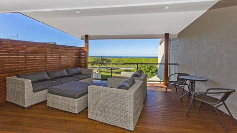 Sunrise Reef - Unit 6 Lennox Head - E Caravan Parks 1