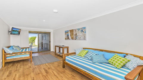 Sunrise Reef - Unit 6 Lennox Head - E Caravan Parks 2