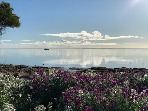 Sunset Cove Beach House - E Caravan Parks 1