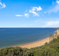 Sunset Sails Redcliffe - E Caravan Parks