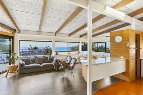 Sunshine Beach Shack - E Caravan Parks 3