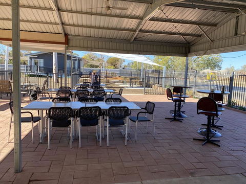 Sunshine Gardens Bourke Resort - E Caravan Parks 2