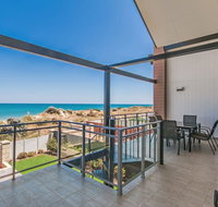 Surf and Sun in Silver Sands - E Caravan Parks
