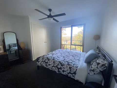 Surf Beach Holiday - E Caravan Parks 1