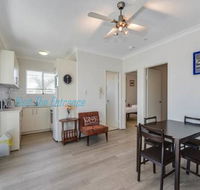 Surf Side Palms 12 - E Caravan Parks