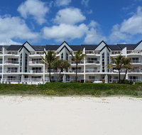 Surfers Horizons - E Caravan Parks