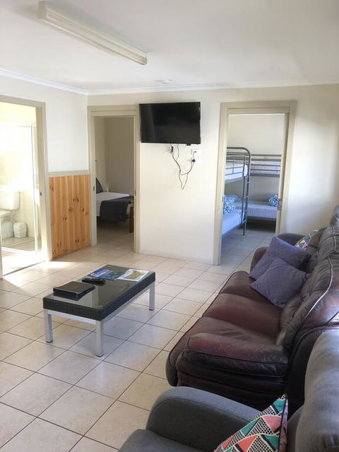 Surfrider Caravan Park - E Caravan Parks 2
