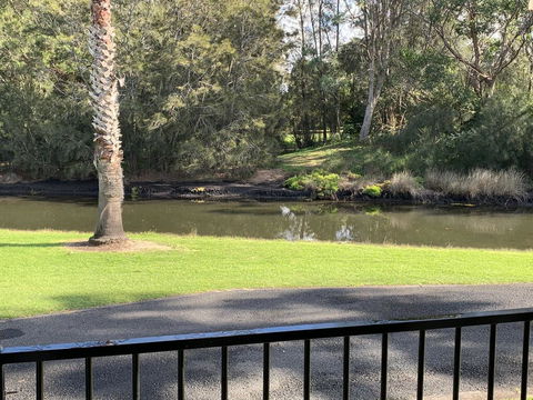 Surfrider Caravan Park - E Caravan Parks 0