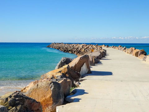 Surfs Up - E Caravan Parks 2