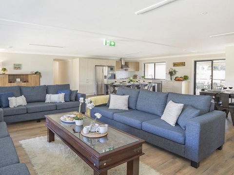 Sutton Forest Retreat Jimmy's Homestead - E Caravan Parks 3