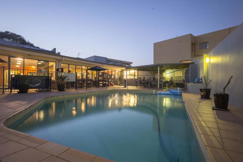 Sydney Beachouse YHA - E Caravan Parks 0