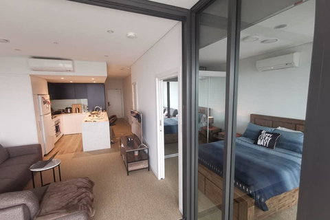 Sydney Olympic Park Luxury Apartment - E Caravan Parks 0