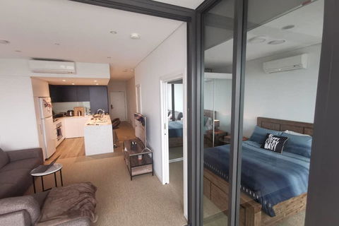Sydney Olympic Park Luxury Apartment - E Caravan Parks 0