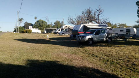 Taroom Caravan & Tourist Park - E Caravan Parks 1