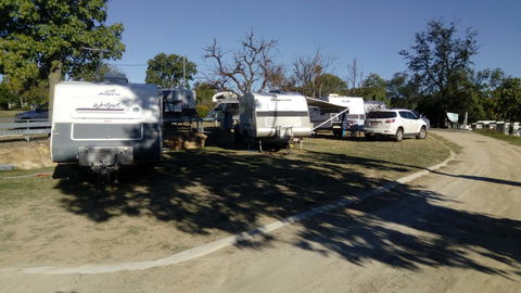 Taroom Caravan & Tourist Park - E Caravan Parks 2