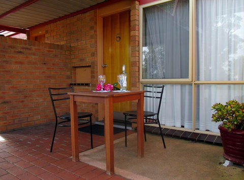 Tarra Motel - E Caravan Parks 2