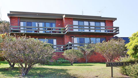 Tasmanviews - E Caravan Parks 0