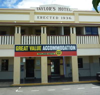 Taylors Hotel - E Caravan Parks