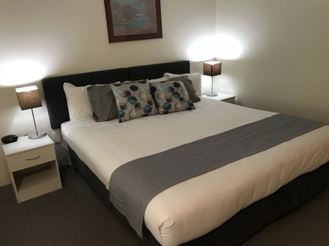 Tea Gardens Motel - E Caravan Parks 0